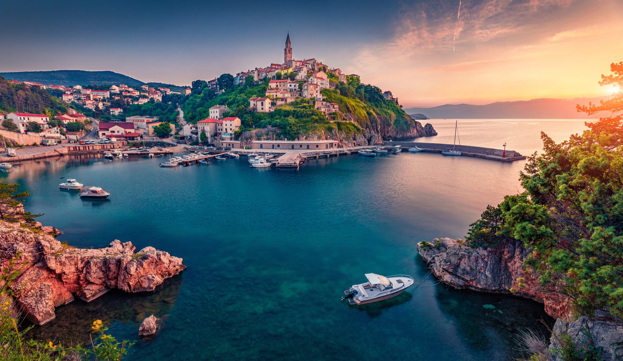shutterstock_1746731891